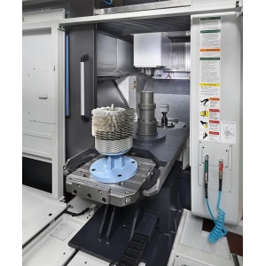 DN Solutions 5-assige freesmachine DVF 6500 detail